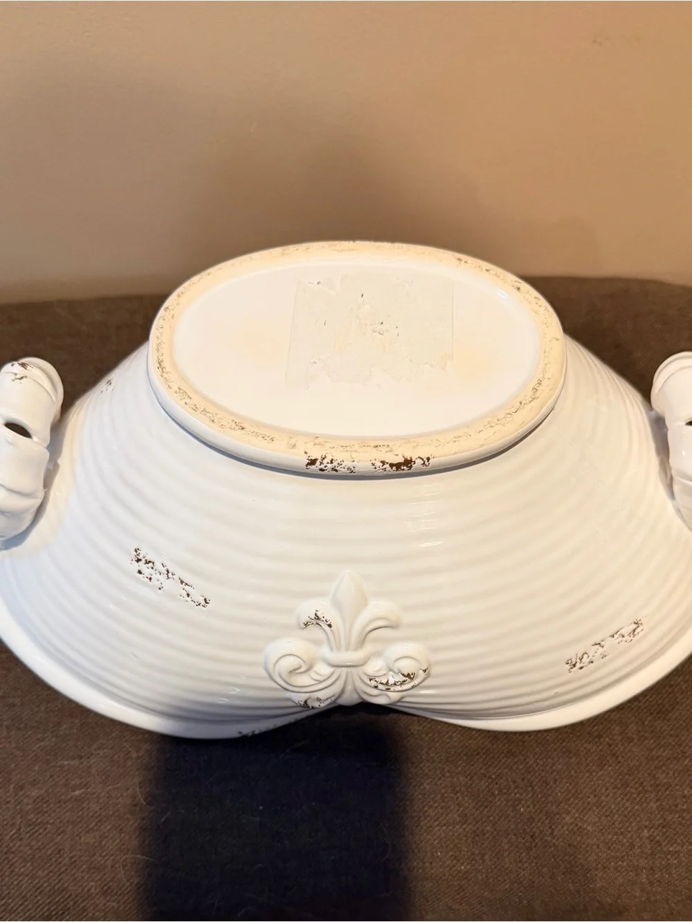 White Fleur-de-Lis Ceramic Bowl - Decorative Home Decor